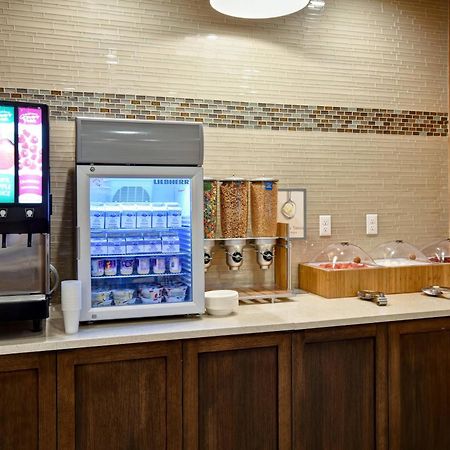 密尔沃基北万豪万枫套房酒店 Glendale 外观 照片